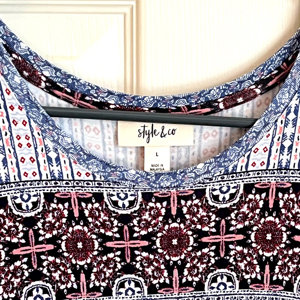 Dress - Picture 4 of 5